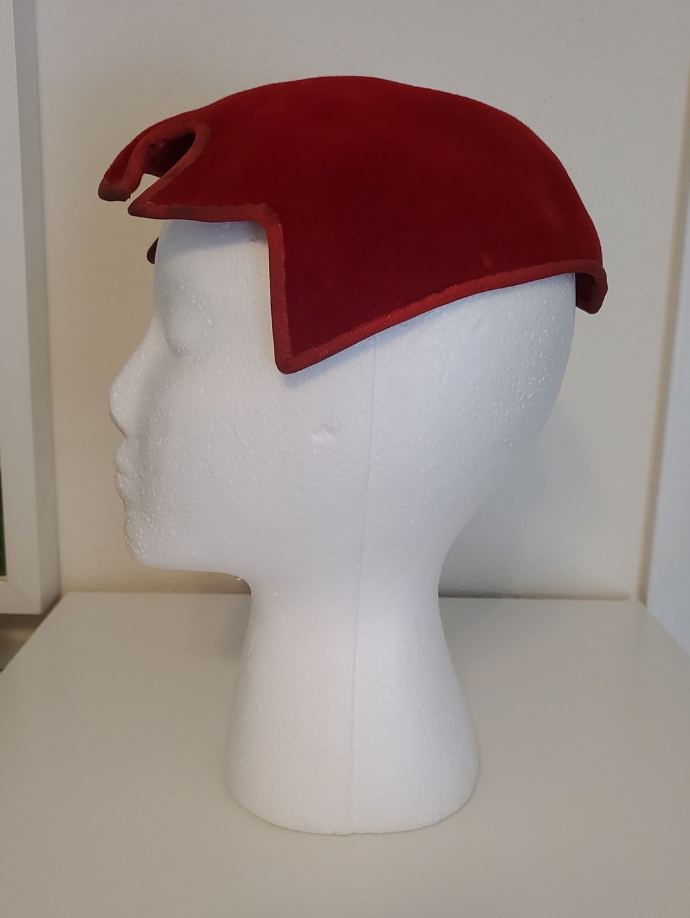 1950s Lucy Red Velvet Velour Fire Retro Cap Vintage Cocktail Hat Topper Pinup - Picture 3 of 15
